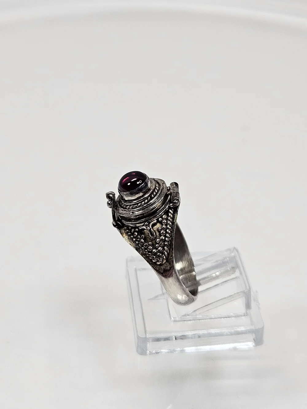 Balinese Sterling Silver Garnet Poison Ring Secret Locket Compartment Sz 6.75